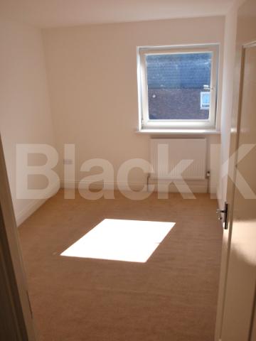 			NEW INSTRUCTION, 2 Bedroom, 1 bath, 1 reception Apartment			 Crescent Lane, Clapham